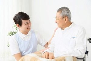 老人ホーム　介護